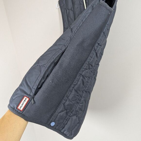 Hunter Quilted Lightweight Puffer Vest – Size XS – Charcoal Gray - Picture 4 of 9